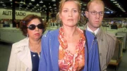 Rita (Gaby Köster, l.), Gisi (Franziska Traub) und Schumann (Lutz Herkenrath) sind in geheimer Mission im Computermarkt unterwegs.