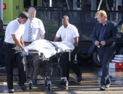 Lt. Horatio Caine (David Caruso, r.)