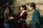 (v.l.n.r.) Dean (Wilder Yari); Sarah (Hollie Bahar); Dr. Ben Song (Raymond Lee)