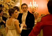 Jane Hayes (Keri Russell) und Mr. Henry Nobley (JJ Feild)
