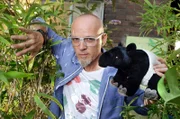 Den südamerikanischen Tapir gibt es seit über 55 Millionen Jahren. Für die Wissenschaft ist es verblüffend, dass die Tapire noch nicht ausgestorben sind, denn sie pflanzen sich nur sehr langsam fort. Thomas D stellt die seltene und uralte Spezies bei "Wissen vor acht – Natur" vor.