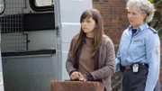 Noch ein Neuzugang in Reutlitz: Ruth Colditz (Natascha Hockwin, li.) wird von Schnoor (Uta Prelle) in Empfang genommen.