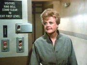 Jessica (Angela Lansbury) arbeitet als Lehrerin in einem Frauengefängnis. Bald hat sie auch andere als didaktische Probleme zu lösen.