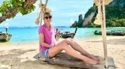 Nina Heins (li.) erlebt die unglaubliche Vielfältigkeit Thailands.