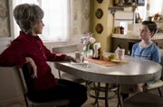 Annie Potts (Constance 'Meemaw' Tucker), Iain Armitage (Sheldon Cooper)