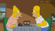 Beim Schachspiel verstehen Abraham (l.) und Homer (r.) keinen Spaß, denn es kann nur einen Gewinner geben ...