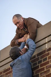 James Spader (Raymond 'Red' Reddington).
