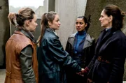 v.l.n.r. Hanna (Ellie de Lange), Alex (Melody Klaver), Milly (Abigail Abraham) und Cato (Monic Hendrickx).
