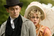 Jane Hayes (Keri Russell) und Lady Amelia Heartwright (Georgia King)