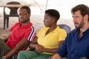 Anton Maduro (Osi Okereafor, l.), Inez Farah (Jade Anouka, M.) und Brian Hunter (Adrian Bower, r.) werden mit schweren Beschuldigungen vom Detektive Team belastet.