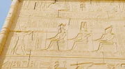 Die Kornkammer Afrikas ist in Aufruhr. Hungersnöte und Krankheiten plagen das Reich. Neue Forschungen weisen darauf hin, dass ein Vulkanausbruch Ägyptens Untergang ausgelöst haben könnte.