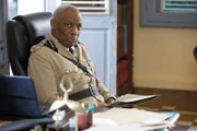 Commissioner Selwyn Patterson ist über den Leichenfund in der Kanzlei schockiert.
