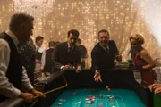 Die Chicagoer Mafia expandiert rasch und finanziert den Bau großer Casinos in der Stadt.