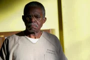 Ray Jennings (Charlie Robinson)