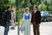 Hubert und Maria versuchen, wieder in den Alltag zu finden. Von links: Mike Preissinger (Harry Blank), Maria (Daniela März) und Hubert Kirchleitner (Bernhard Ulrich).