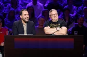 Rateteam-Kapitän Elton (r.) mit Schauspieler Adnan Maral (l.).