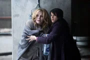 In einer verlassenen Fabrik entdeckt Psychologin Johanne Vik (Melinda Kinnaman) die vermisste amerikanische Präsidentin Helen Tyler (Kim Cattrall). Tyler ist schwer verletzt und braucht dringend ärztliche Hilfe.