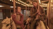 l-r: Ellie Williams (Bella Ramsey), Riley Abel (Storm Reid)