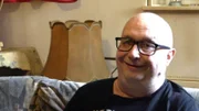In Trier breitet sich weihnachtliche Stimmung aus. Ralf steht dem kommerziellen Trubel allerdings kritisch gegenüber.