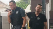 Hank Voight (Jason Beghe, l.) und Jay Halstead (Jesse Lee Soffer, r.)