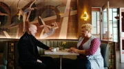 Der neue Intendant Gerd Kolberg (Benno Fürmann, l.) plant großes - nur leider ohne Uschi (Petra Kleinert, r.). Aus ihrer Kantine soll ein Sternerestaurant werden.
