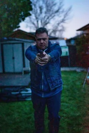Der Mann richtete die Waffe.