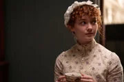 Taylor Richardson als Bridget