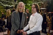 Gordon Theodore (Dave Allen, l.); Roman DeBeers (Martin Starr, r.)