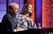 Rateteam-Kapitän Bernhard Hoëcker (l.) mit Schauspielerin Barbara Prakopenka (r.).