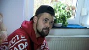 Der 29-jährige Dürener Kevin kämpft mit vielen Problemen. Seine Verlobte hat den Hartz-IV-Empfänger verlassen und er sieht seine Kinder nur noch selten.