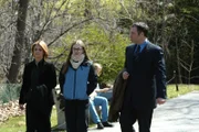 From left to right: Det. Alexandra Eames (Kathryn Erbe), Anais Hutchinson (Marin Ireland) and Det. Robert Goren (Vincent D'Onofrio).
