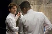 Henry Pollard (Adam Scott, l.); Don Ronald (Ken Marino, r.)