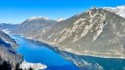 Der Achensee liegt auf einer Höhe von 900 Metern und ist der größte See Tirols.