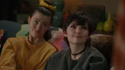 v.li.: Luan Loud (Catherine Ashmore Bradley), Luna Loud (Sophia Woodward)