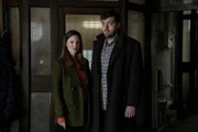 l-r: Robin Ellacott (Holliday Grainger), Cormoran Strike (Tom Burke)