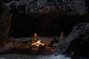 l-r: Ellie Williams (Bella Ramsey), Joel Miller (Pedro Pascal)