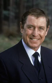 John Nettles als Detective Chief Inspector Tom Barnaby.