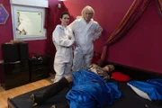Katinka Keckeis und Axel Petermann bei der Spurensuche in der hessischen Polizeiakademie.