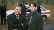 Und wieder haben es Barnaby (John Nettles, l.) und Troy (Daniel Casey, r.) mit einem Mord zu tun.
