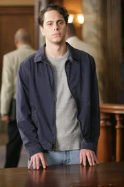 Thomas Sadoski as Joe Thagard