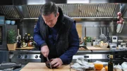 Alexander Herrmann und seine gefüllte Kalbsbrust.