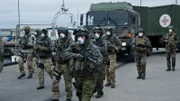 Die Bundeswehr landet auf Sløborn um bei den Evakuierungsmaßnahmen zu helfen.