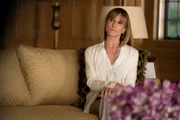 Rhea Jarrell (Holly Hunter)