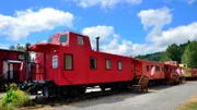 Übernachten kann man im 28-Seelen-Ort Elbe in einem Caboose Hotel, also einem Hotel aus alten Güterzugbegleitwagen.