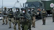 Die Bundeswehr landet auf Slřborn um bei den Evakuierungsmaßnahmen zu helfen.