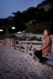 Mary Louise Wright (Meryl Streep)