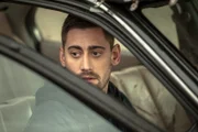 Lewis (Michael Socha)