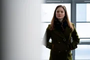 Robin Ellacott (Holliday Grainger)