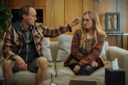 Jörn (Thomas Niehaus) und seine Frau Mareike (Katharina Heyer) machen eine Paartherapie.
