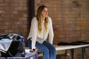 Ellie Bishop (Emily Wickersham)
